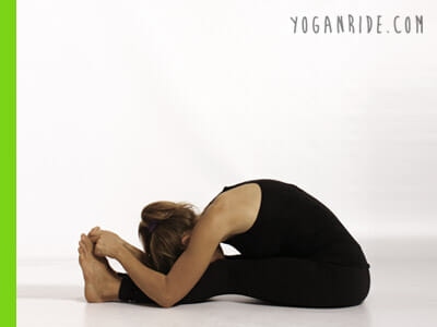 posizione-della-pinza-pashimottanasana